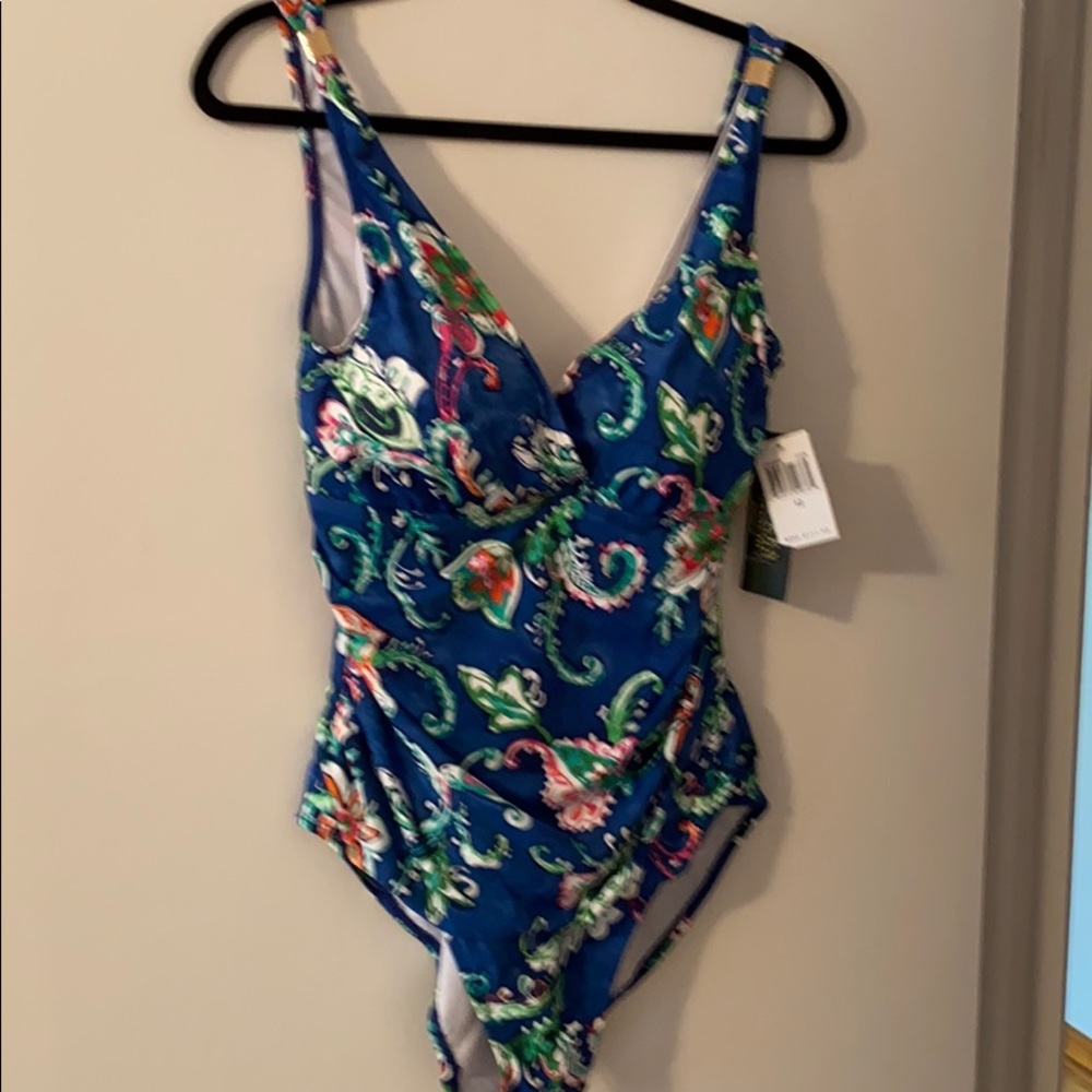 New w/tag Ralph Lauren slimming fit swimsuit